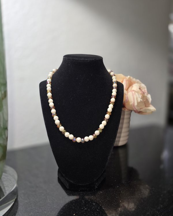 Howlite & Quartz