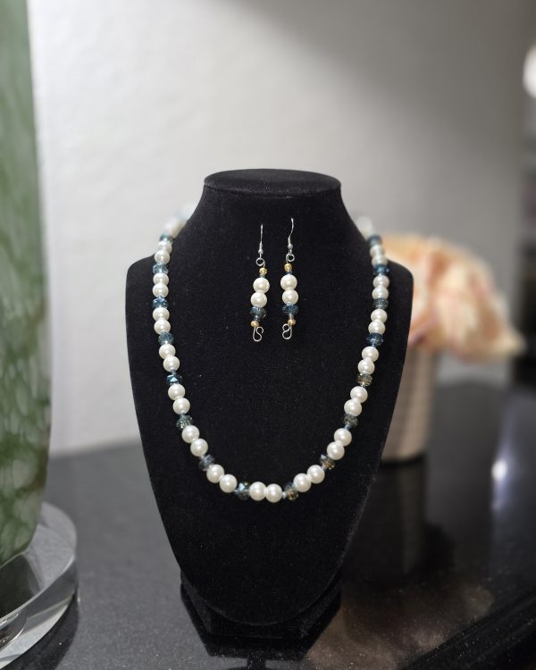 Pearl & Blue quartz set
